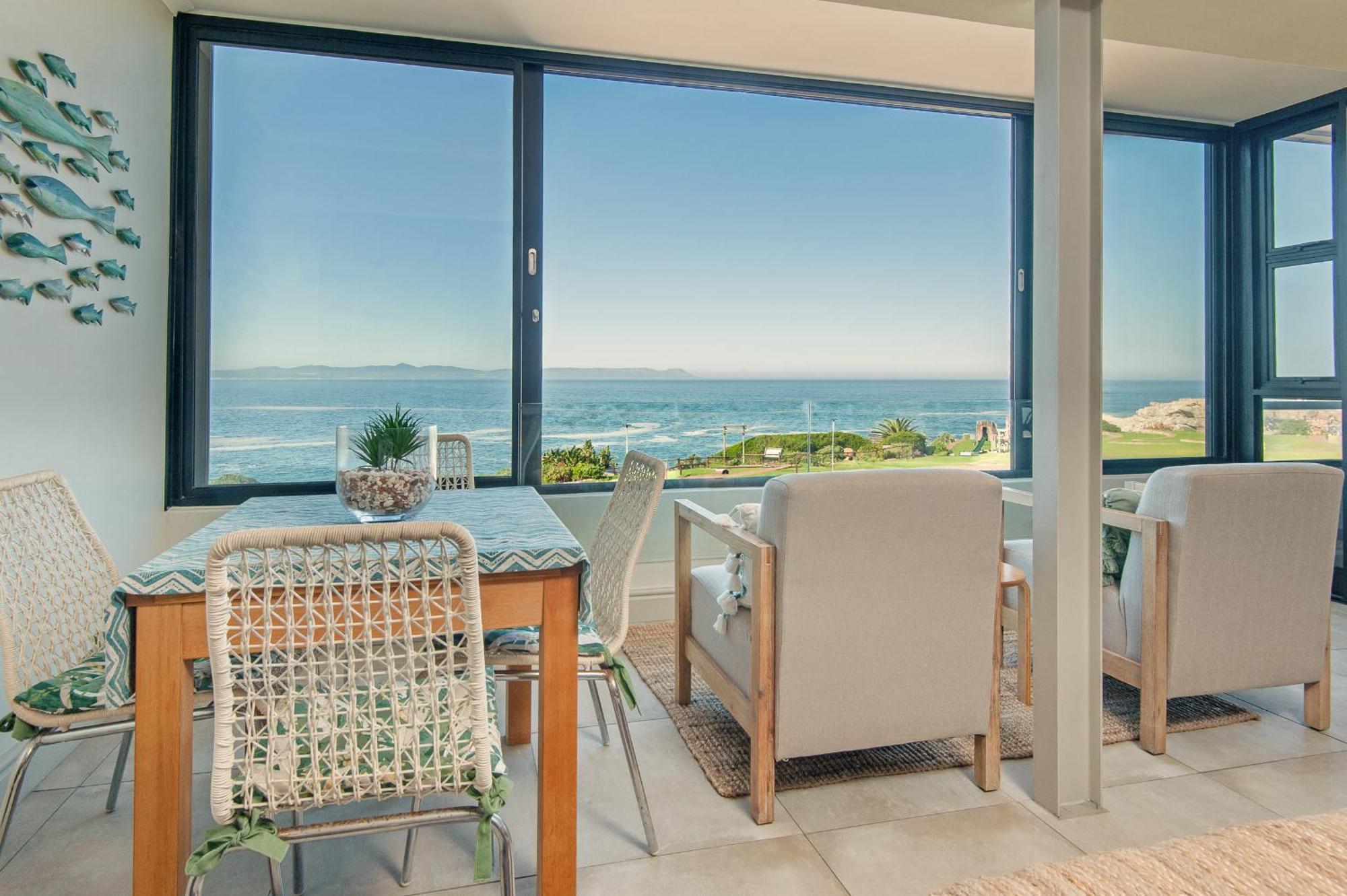 Walker Bay Luxury Seafront Apartment Hermanus Esterno foto