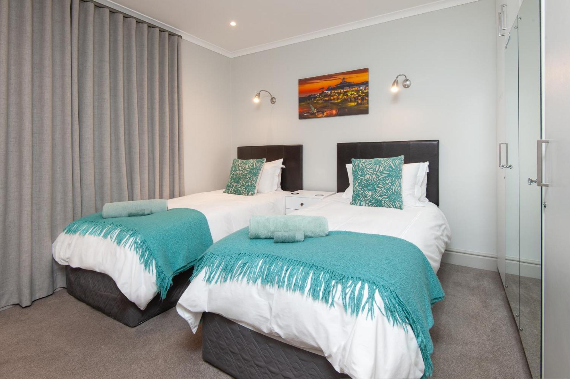 Walker Bay Luxury Seafront Apartment Hermanus Esterno foto